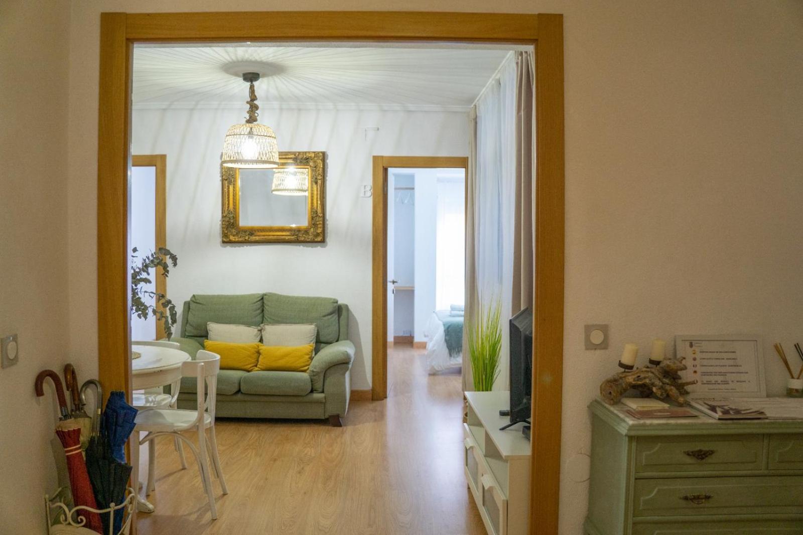 Ferienwohnung Piso Completo Cerca De Estacion Bus, Tren Y Ferrys Santander Exterior foto
